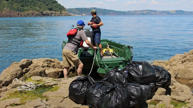 WONDERFUL WHALYS: The Perfect Tool for Coastal Heroes: How a Whaly Boat is Cleaning South Devon’s Shores